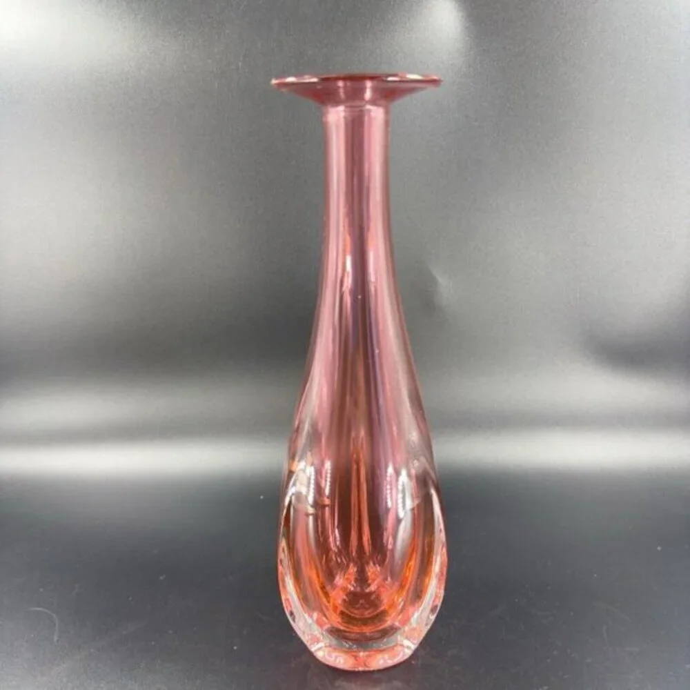 1990s Hand Blown Glass Vase‎ Artist Signed Cranberry Faceted Glass Vase Vintage